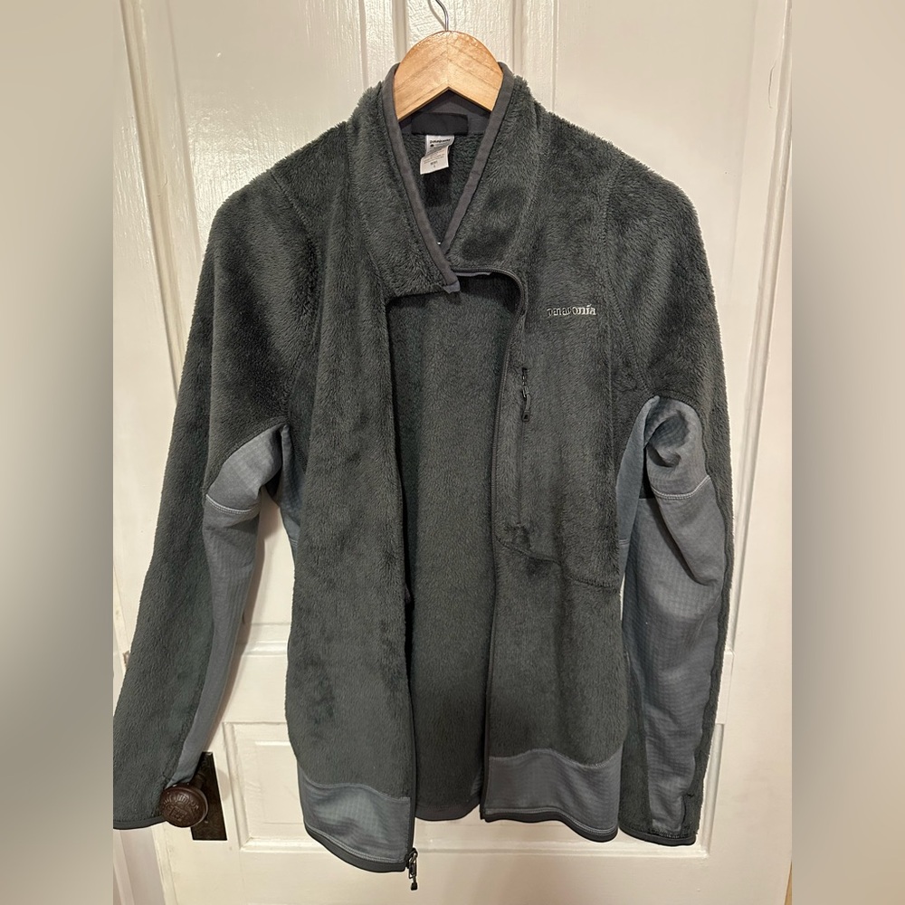 Men’s Patagonia r2- USA made